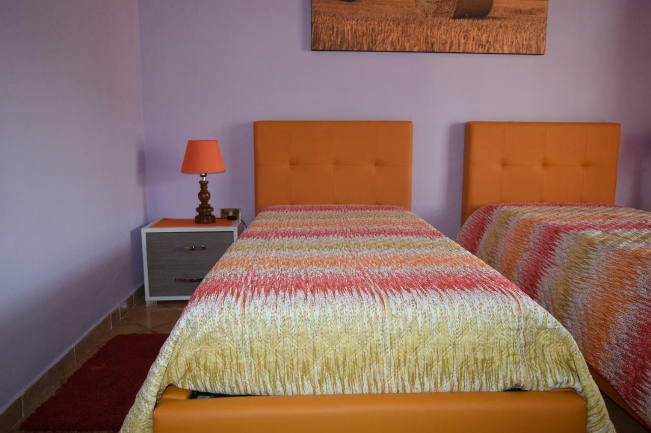 카세르타 Amici Di Hackert B&B 외부 사진